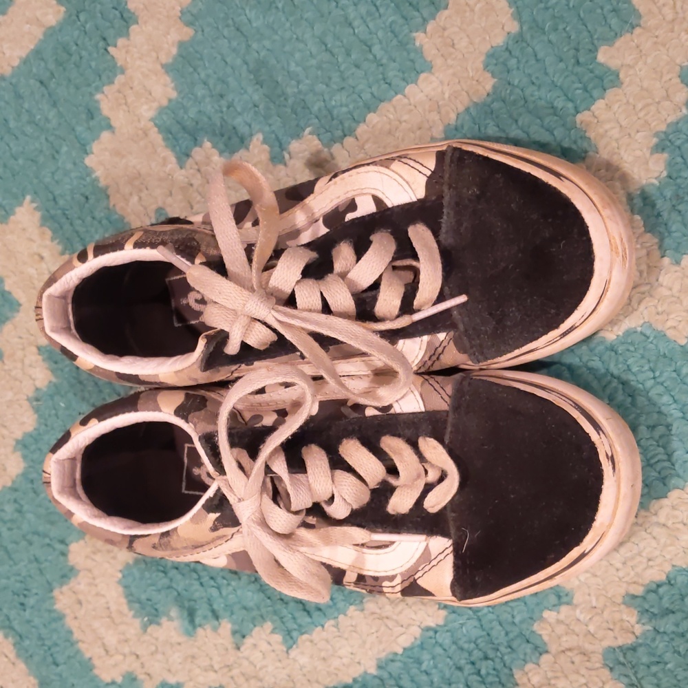 Boy's Vans size 1